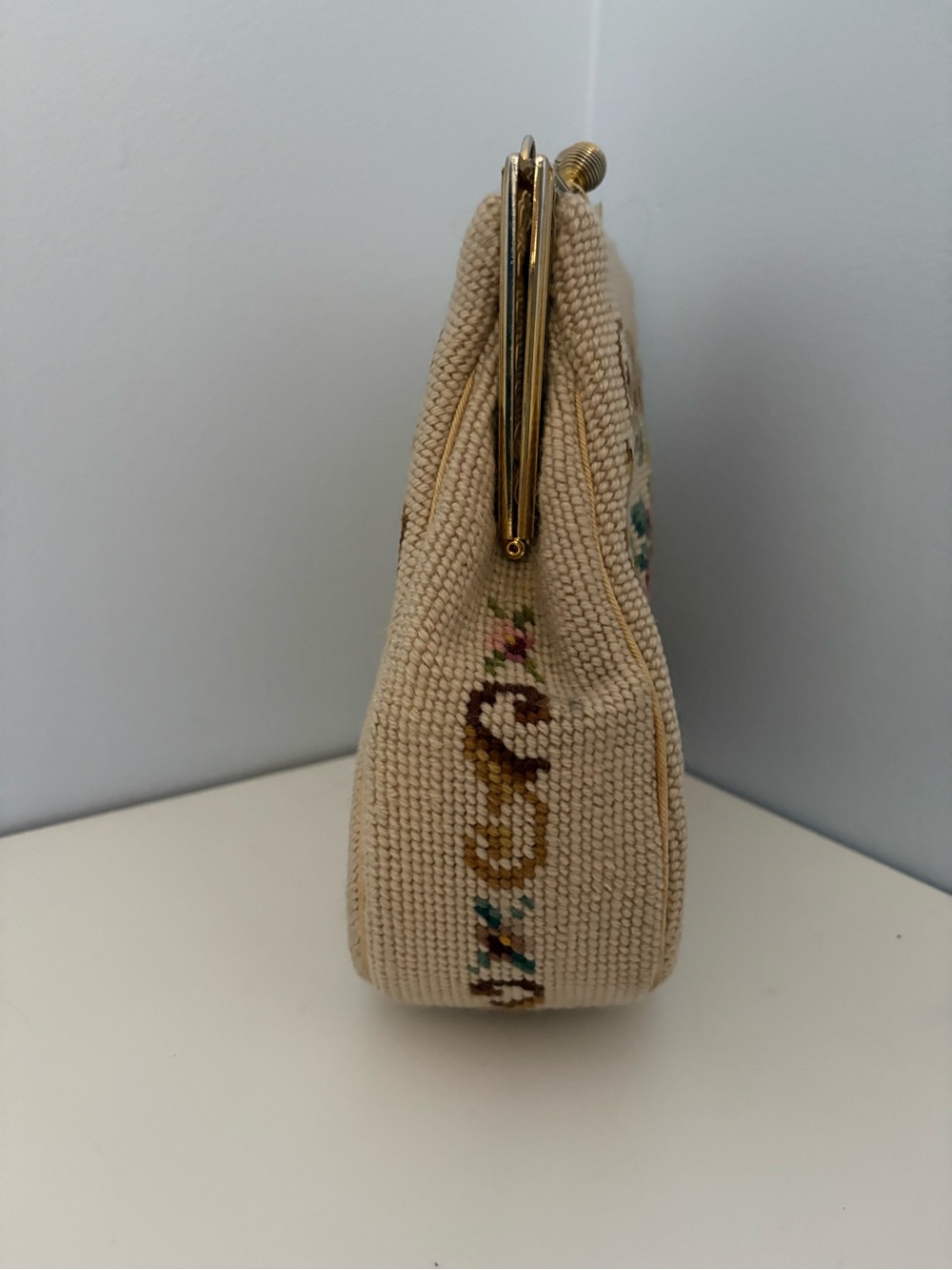 Vintage Floral Needlepoint Frame Clutch in Beige, Pink and Gold - Picture 2 of 8